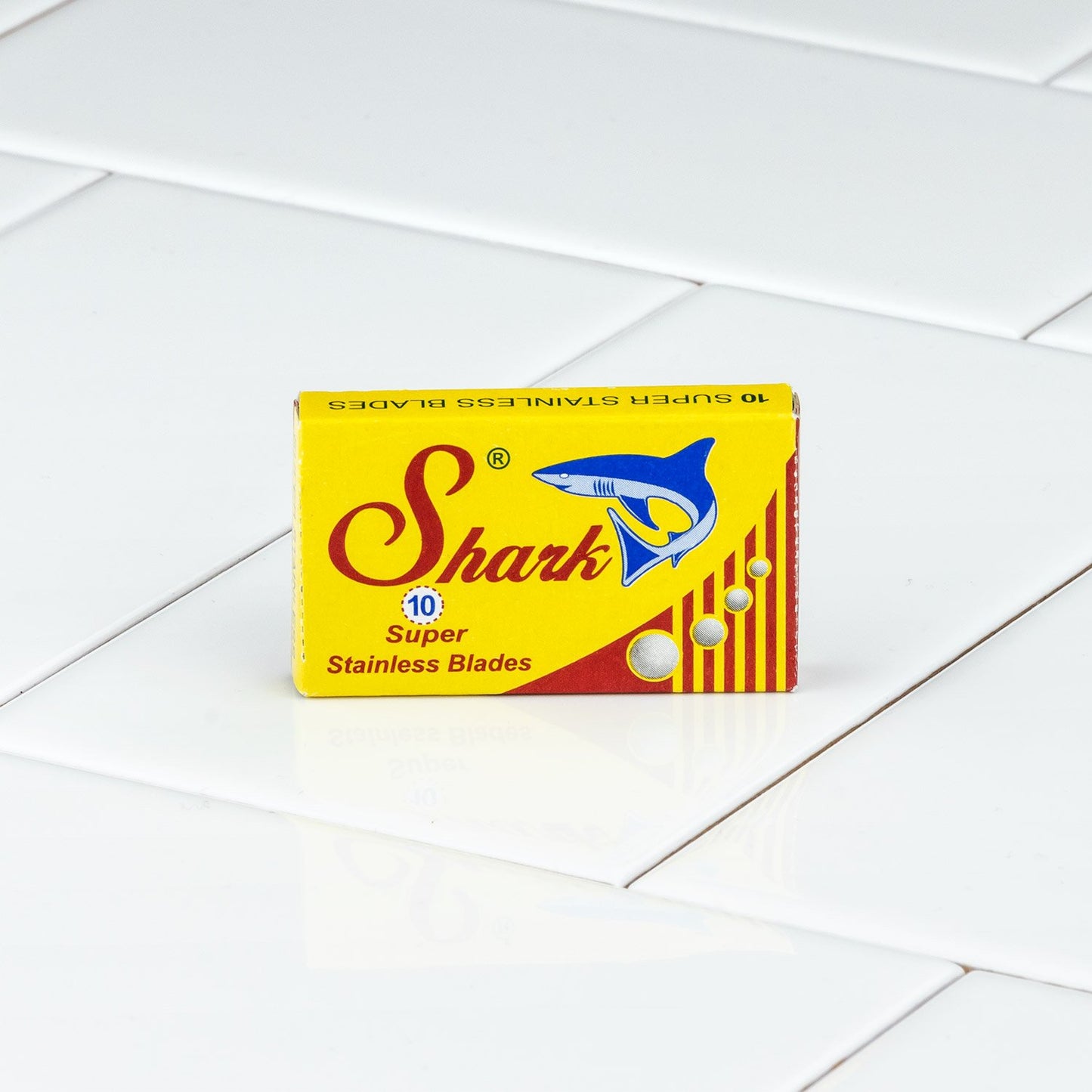 Shark Super Stainless Double Edge Razor Blades from Howi Inc