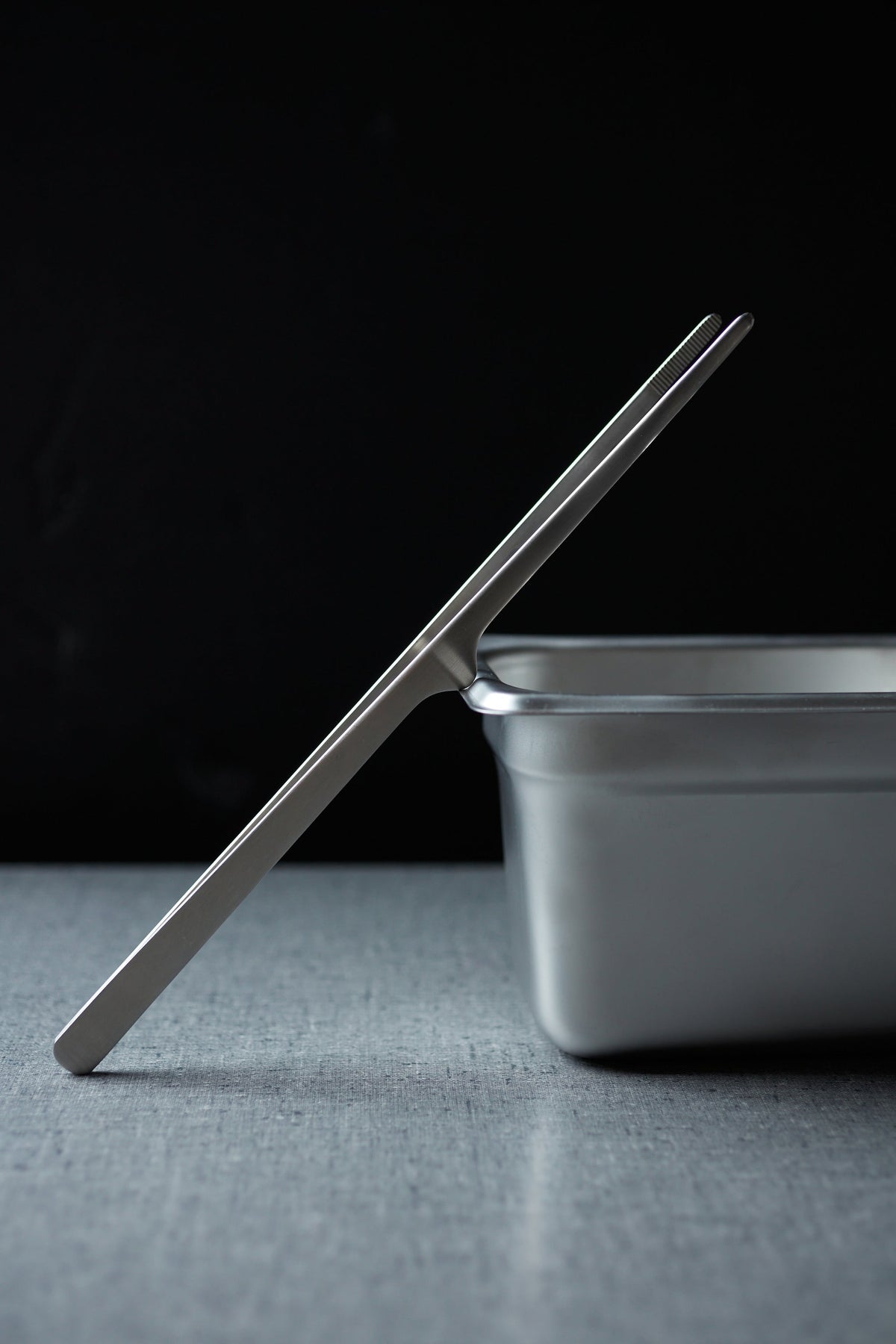 Gestura Stando Tweezers