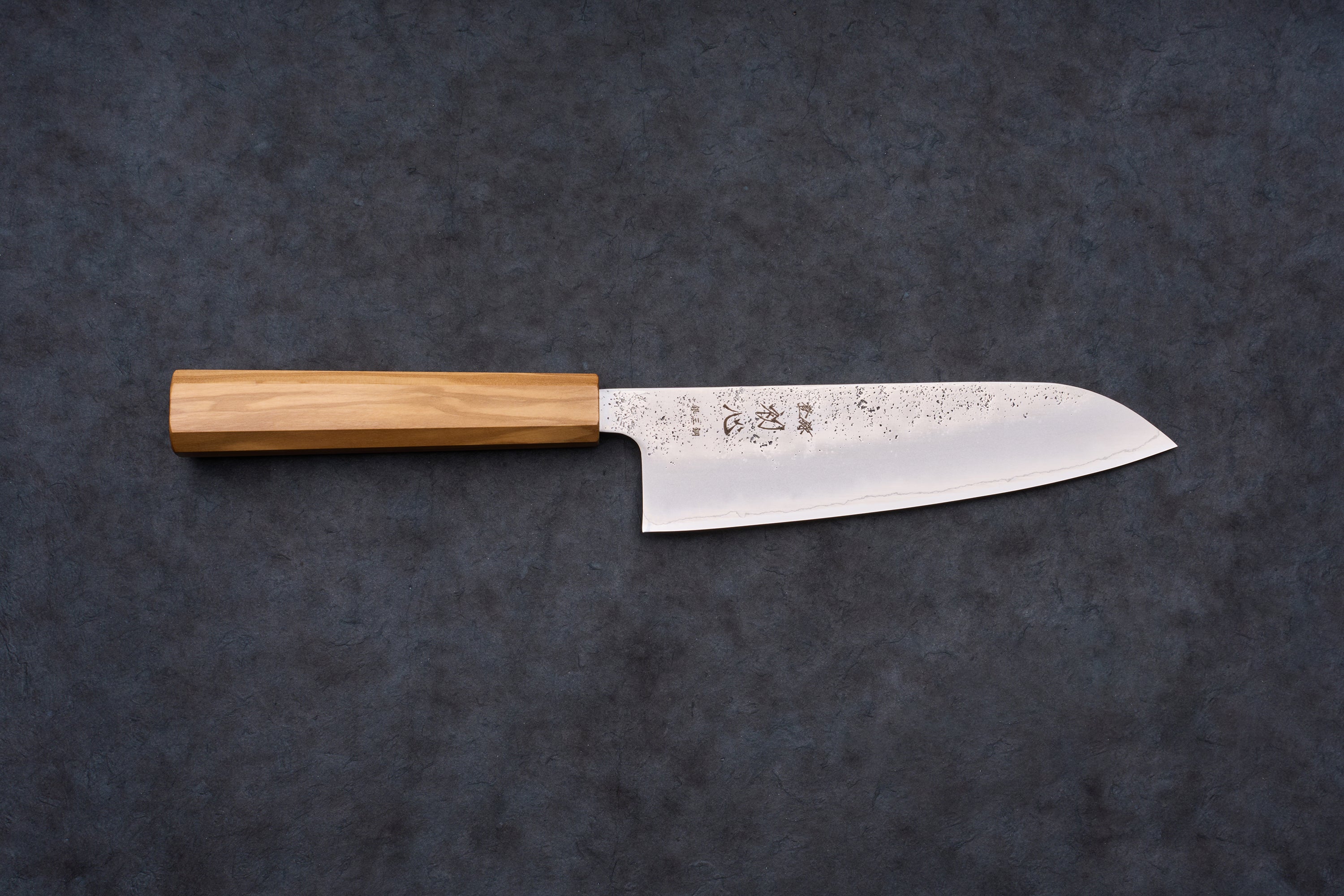 Hatsukokoro Ginrei Santoku 165mm