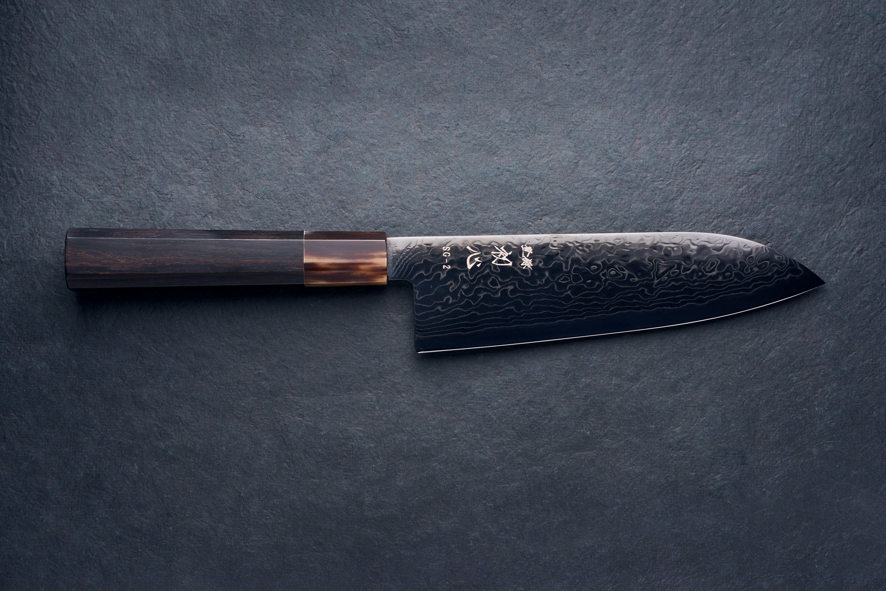 Hatsukokoro Ryuhyo SG2 Damascus NOIR Santoku 165mm