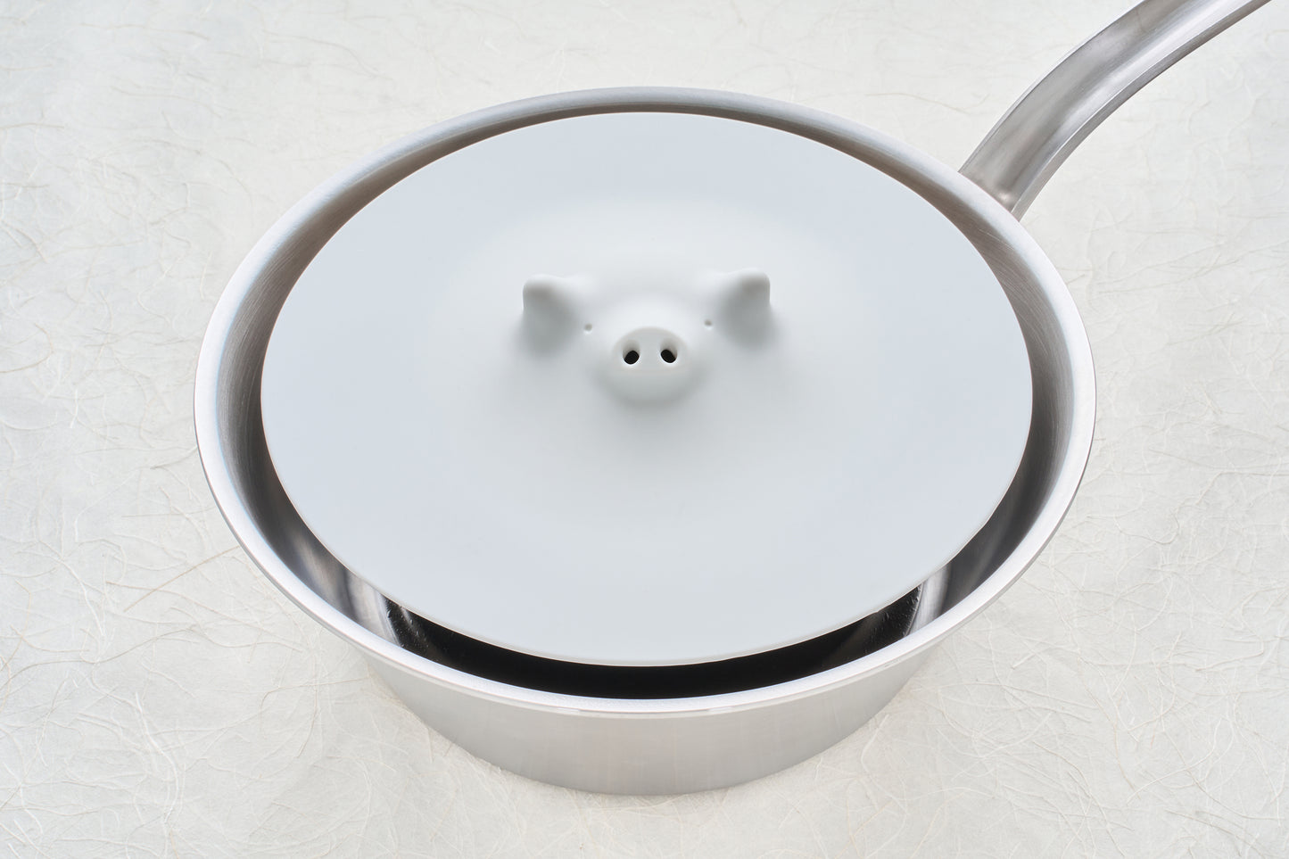 Marna Piggy Silicone Otoshibuta and Steamer Lid