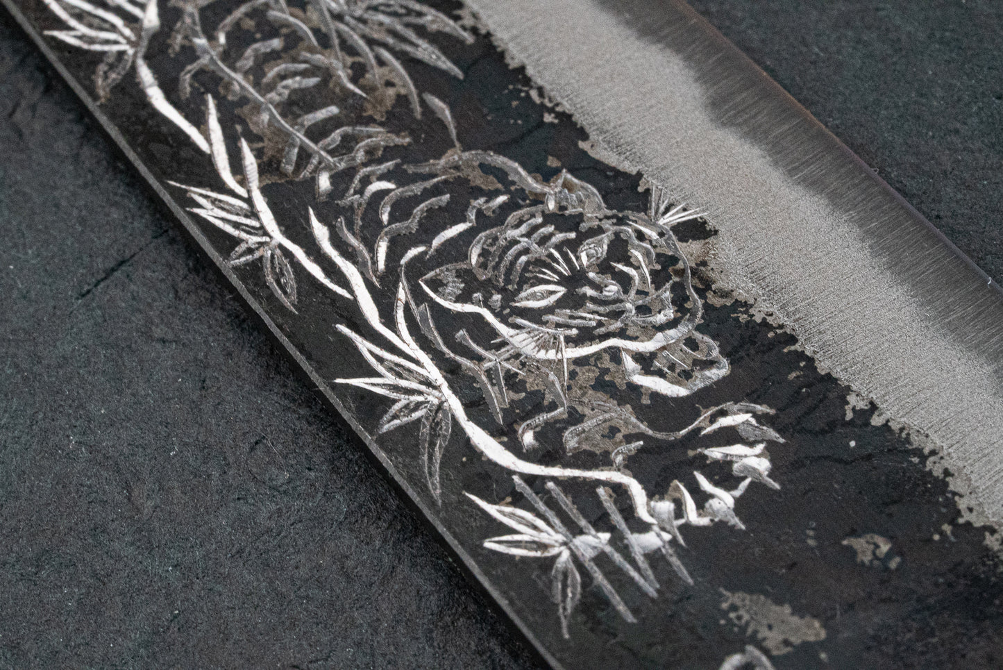 Sakai Takayuki Michiko Kubota Engraved Aogami Gyuto 240mm "Tiger" from Sakai Takayuki