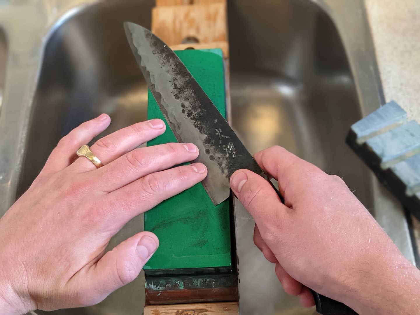 Mail-in knife sharpening Label from Knifewear Services
