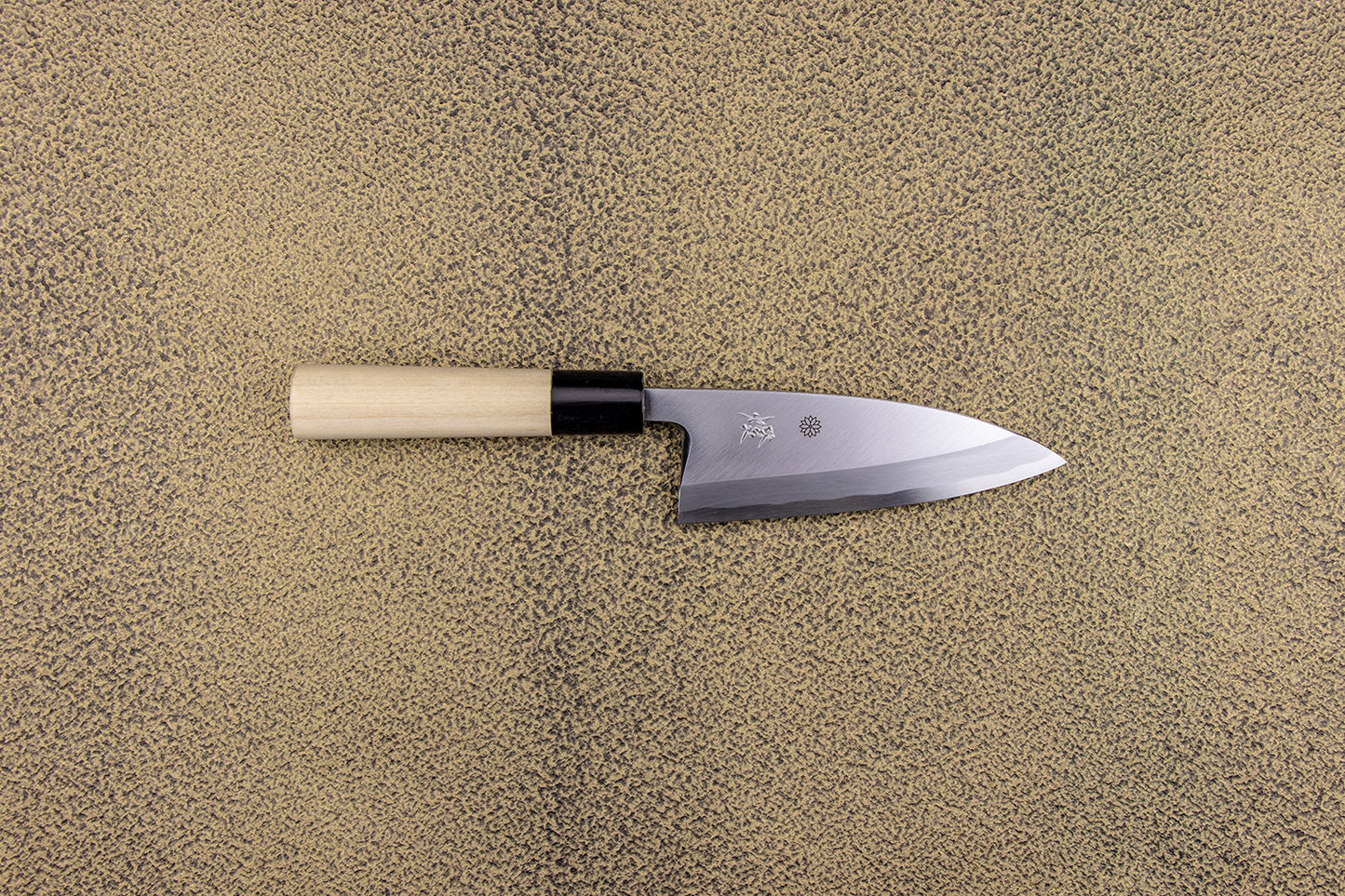 Sakai Kikumori Tomoshibi Deba 120mm from Sakai Kikumori