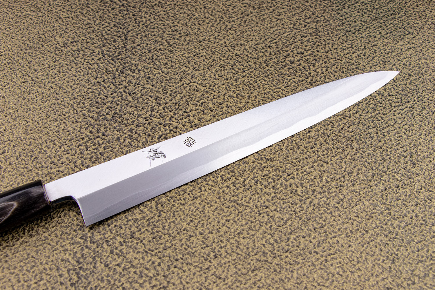 Sakai Kikumori Tomoshibi Yanagiba 240mm from Sakai Kikumori