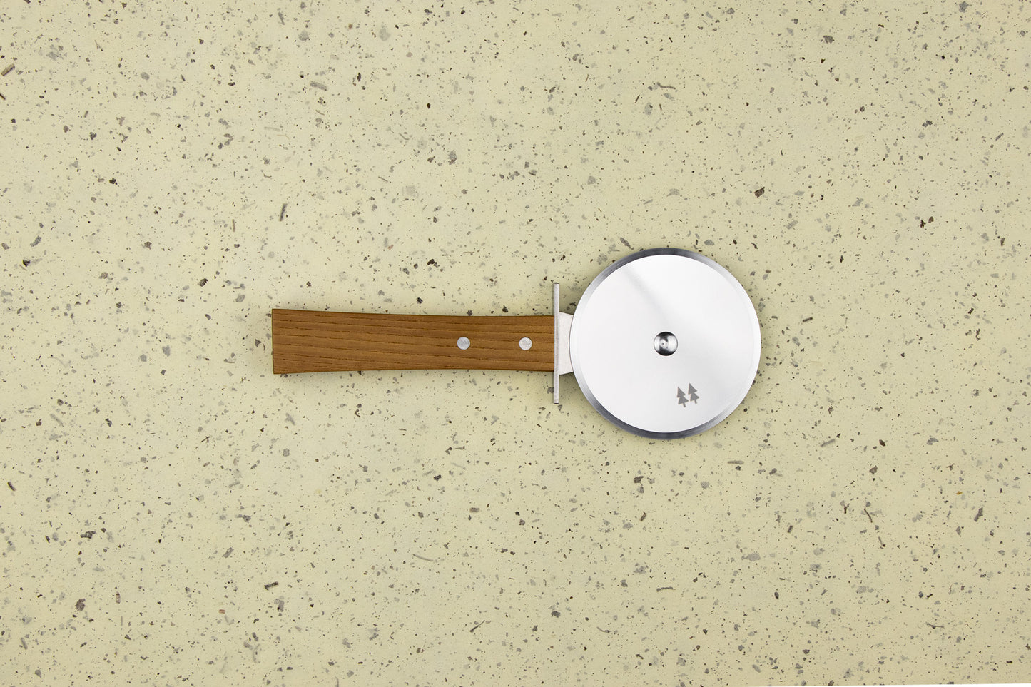 Shizu Hamono Morinoki Pizza Cutter from Shizu Hamono
